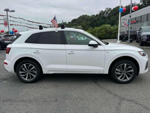 2023 Audi Q5 45 S line Premium Plus