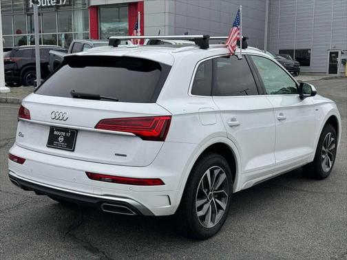 2023 Audi Q5 45 S line Premium Plus