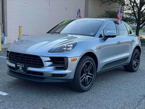 2021 Porsche Macan Base