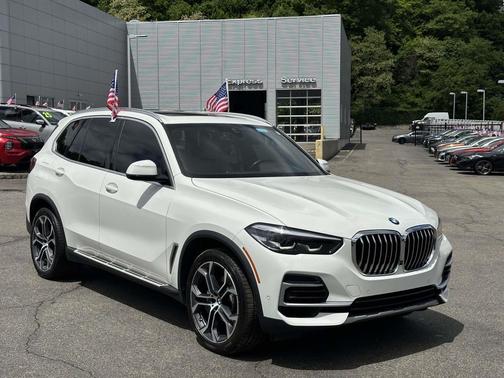 Alpine White 2022 BMW X5 xDrive40i