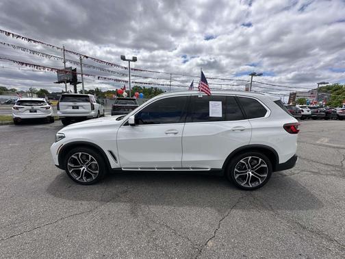 Alpine White 2022 BMW X5 xDrive40i