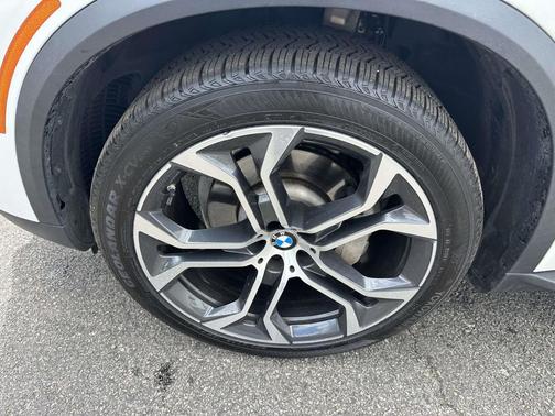 Alpine White 2022 BMW X5 xDrive40i