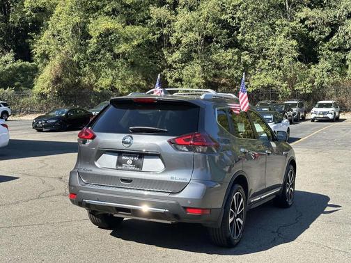 2020 Nissan Rogue SL