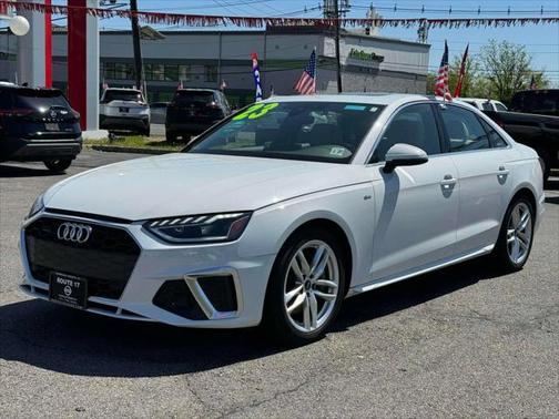 2023 Audi A4 45 S line Premium Plus