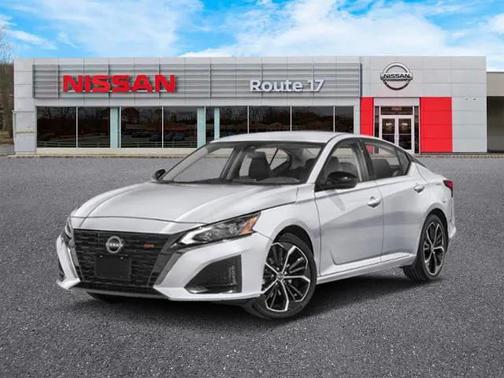 2025 Nissan Altima SR FWD