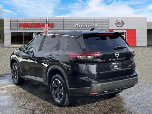 2025 Nissan Rogue SV