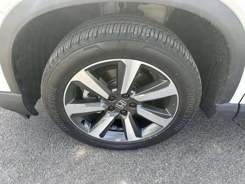 2023 Honda Pilot AWD Elite