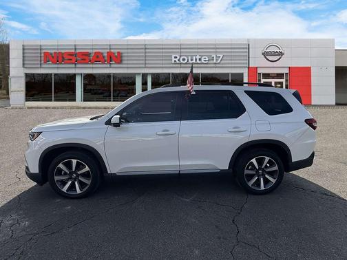 2023 Honda Pilot AWD Elite