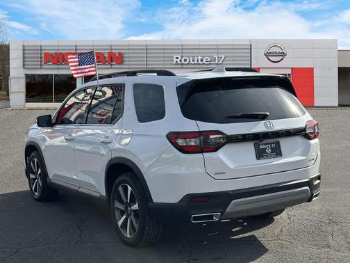 2023 Honda Pilot AWD Elite