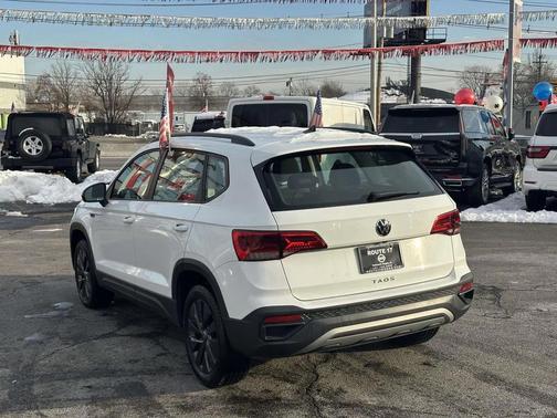 2024 Volkswagen Taos 1.5T S