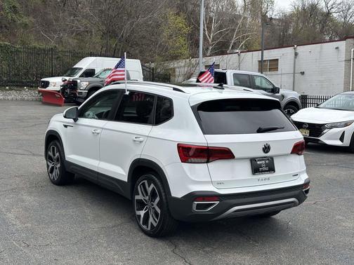 2022 Volkswagen Taos 1.5T SEL