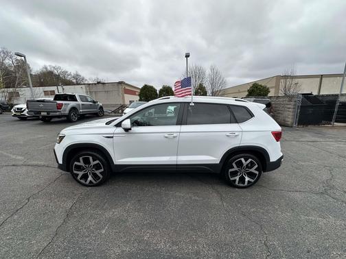 2022 Volkswagen Taos 1.5T SEL