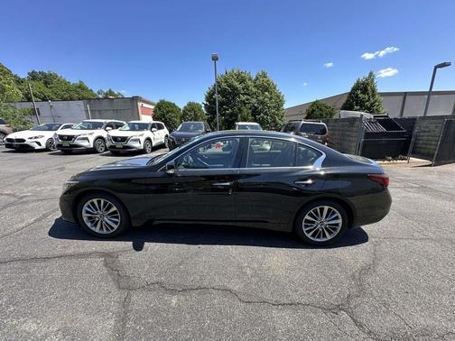 Black Obsidian 2023 INFINITI Q50 3.0t LUXE