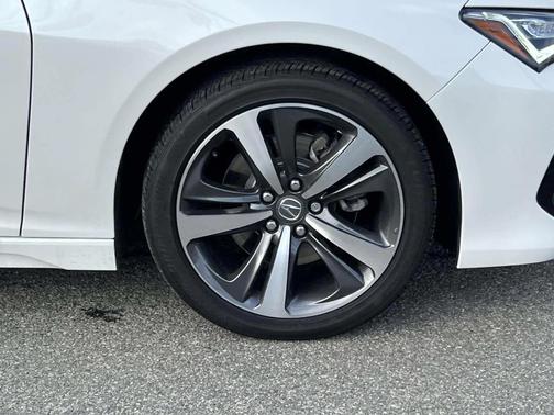 2025 Acura TLX Technology