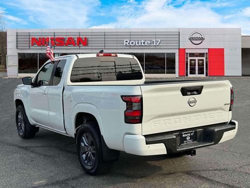 2025 Nissan Frontier SV