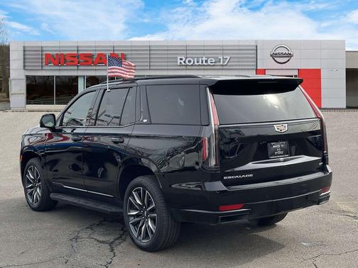 2024 Cadillac Escalade Sport