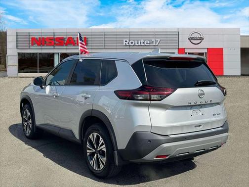 2022 Nissan Rogue SV