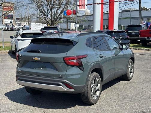Cypress Gray 2025 Chevrolet Trax LT
