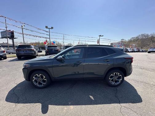 Cypress Gray 2025 Chevrolet Trax LT