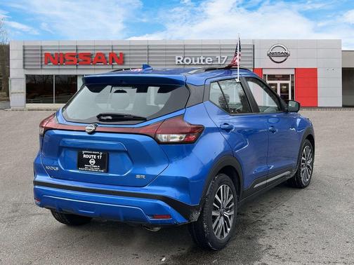 2024 Nissan Kicks SR