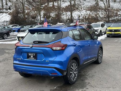 2024 Nissan Kicks SR