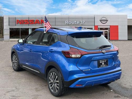 2024 Nissan Kicks SR