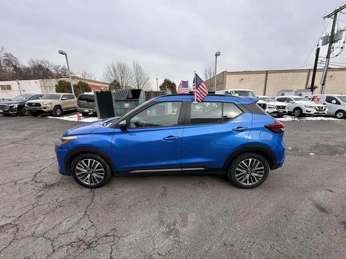 2024 Nissan Kicks SR