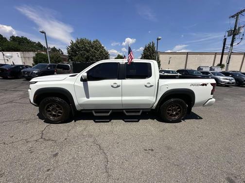 Glacier White 2023 Nissan Frontier PRO-4X