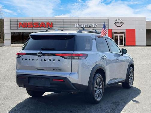 Brilliant Silver Metallic 2024 Nissan Pathfinder SV 4WD