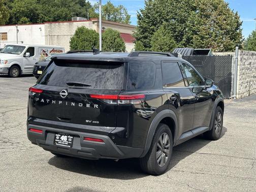 Super Black 2024 Nissan Pathfinder SV 4WD