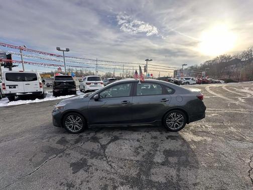 2023 Kia Forte GT-Line