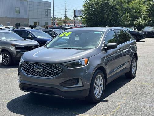Carbonized Gray Metallic 2024 Ford Edge SEL
