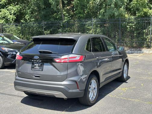 Carbonized Gray Metallic 2024 Ford Edge SEL
