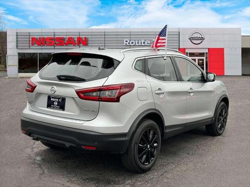 2022 Nissan Rogue Sport SV