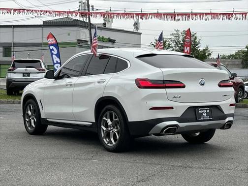 2022 BMW X4 xDrive30i