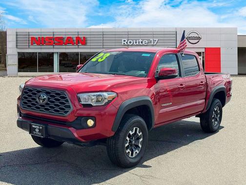 2023 Toyota Tacoma SR