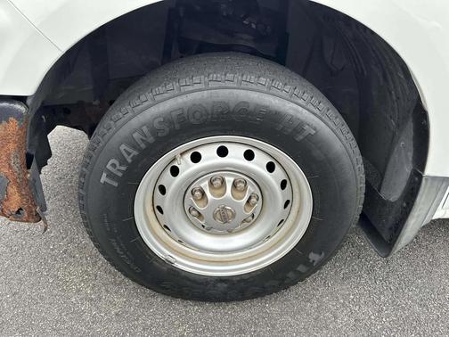 2013 Nissan NV Cargo NV1500 S V6