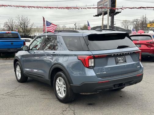 Vapor Blue Metallic 2026 Ford Explorer Active