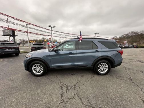 Vapor Blue Metallic 2026 Ford Explorer Active