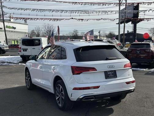 2024 Audi Q5 45 S line Premium Plus