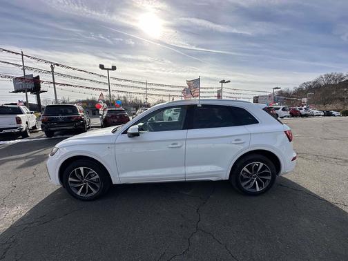 2024 Audi Q5 45 S line Premium Plus