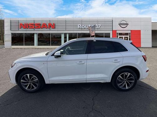 2024 Audi Q5 45 S line Premium Plus