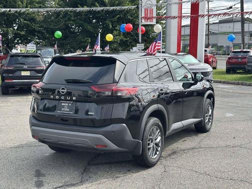 Super Black 2023 Nissan Rogue S