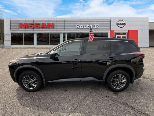 Super Black 2023 Nissan Rogue S