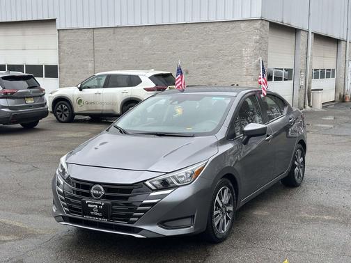 2023 Nissan Versa 1.6 SV