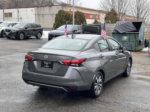 2023 Nissan Versa 1.6 SV