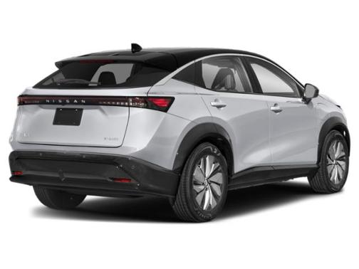 Brilliant Silver Metallic/Black Diamond Pearl 2023 Nissan ARIYA ENGAGE
