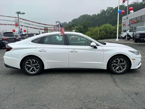 2022 Hyundai SONATA SEL