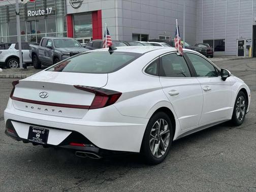 2022 Hyundai SONATA SEL