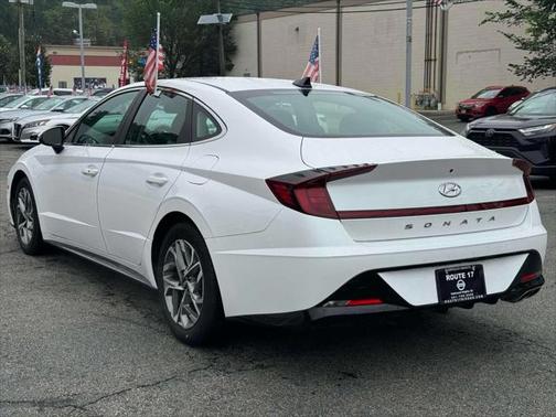 2022 Hyundai SONATA SEL